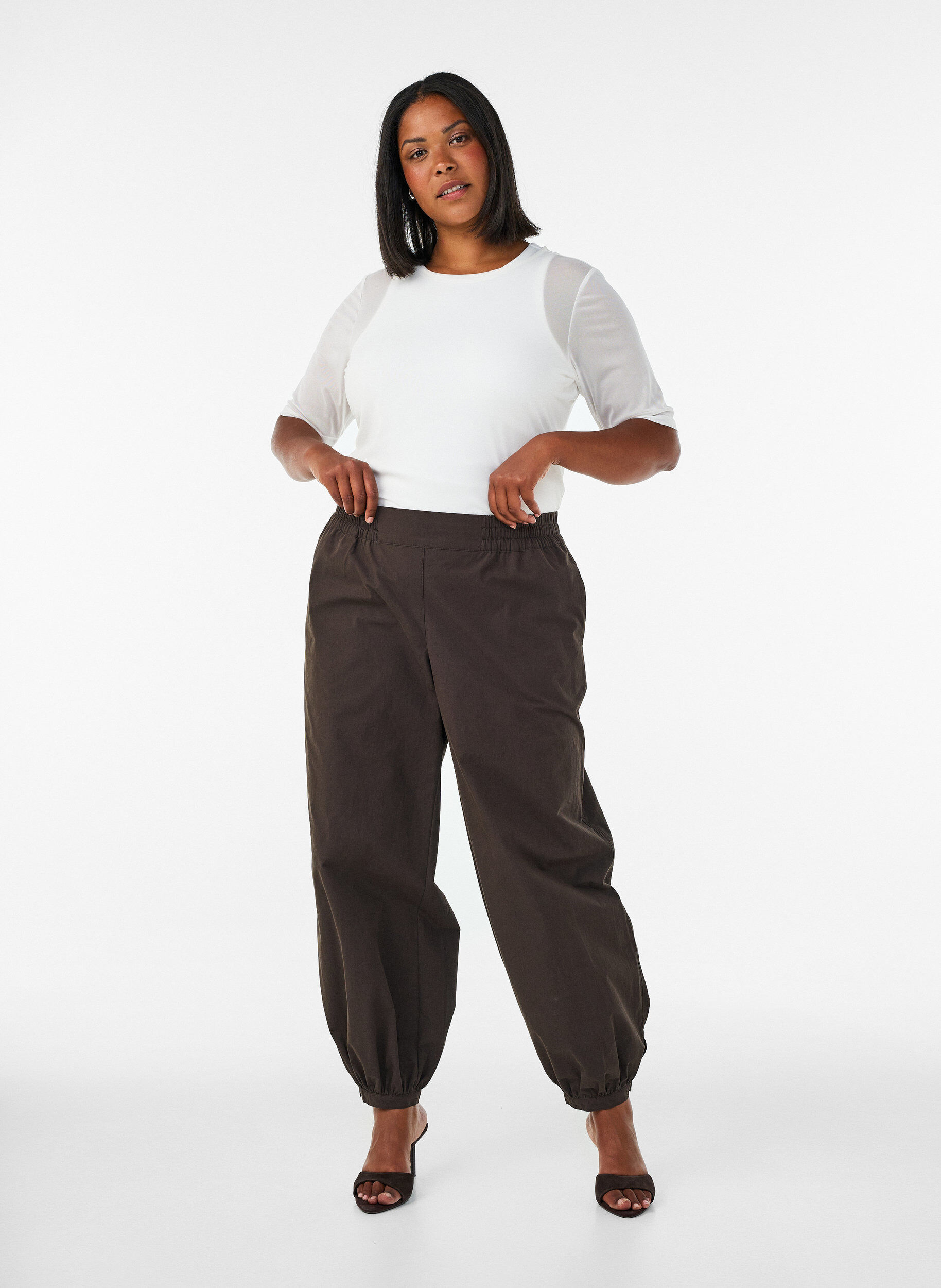 ZizziTop aus Mesh mit kurzen &Auml;rmeln und Rundhalsausschnitt, Vanille, Model image number 1