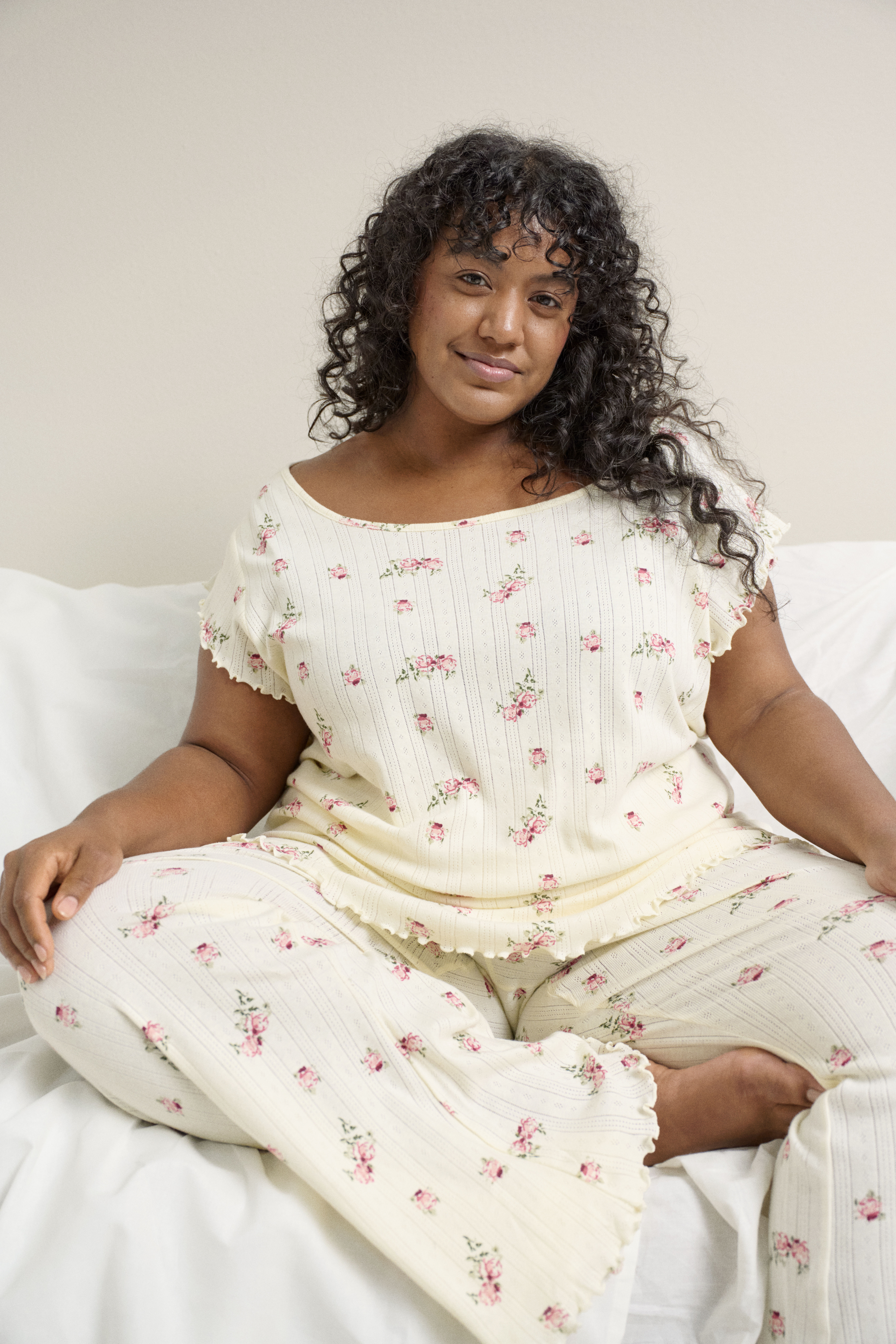 ZizziSpitze und Blumen, , Model