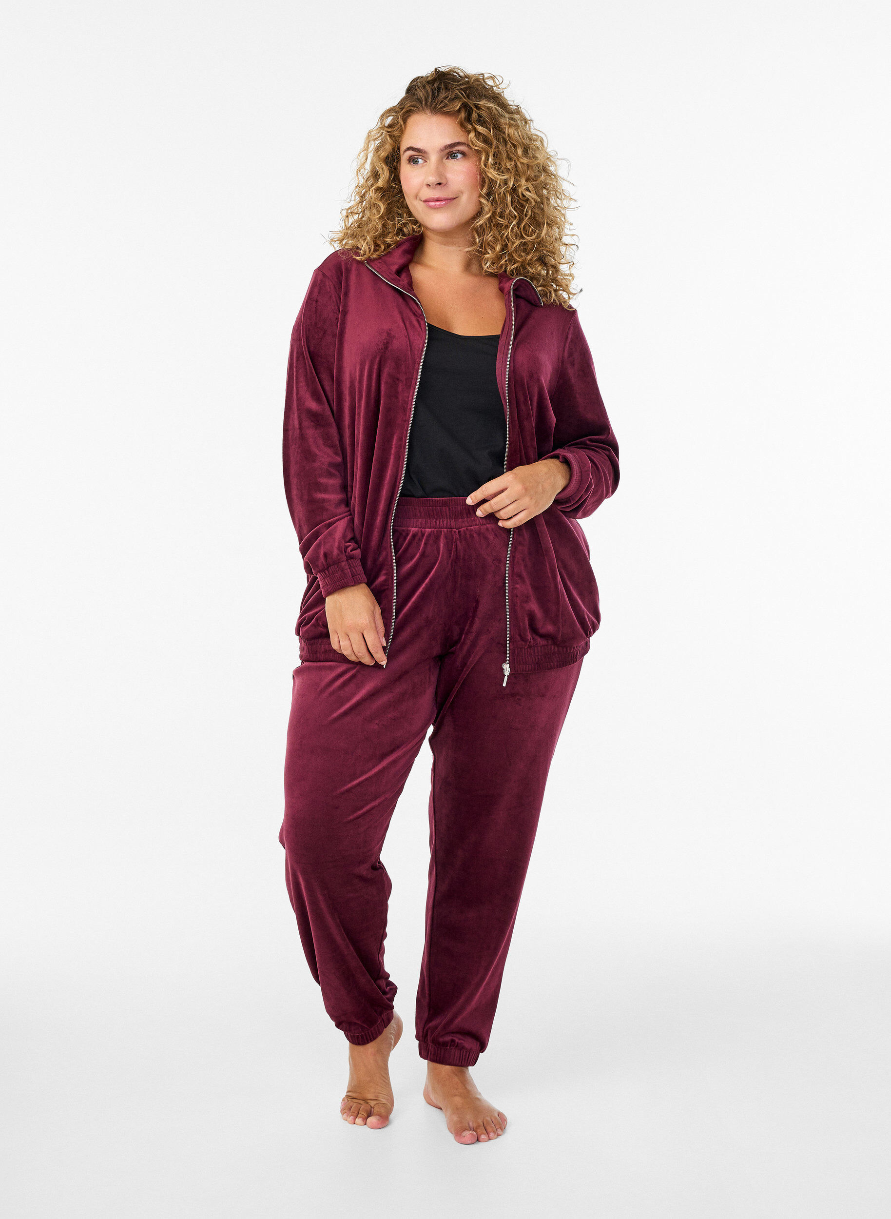 ZizziCardigan aus Velours mit Rei&szlig;verschluss und hohem Kragen, Dunkles Bordeaux, Model image number 1