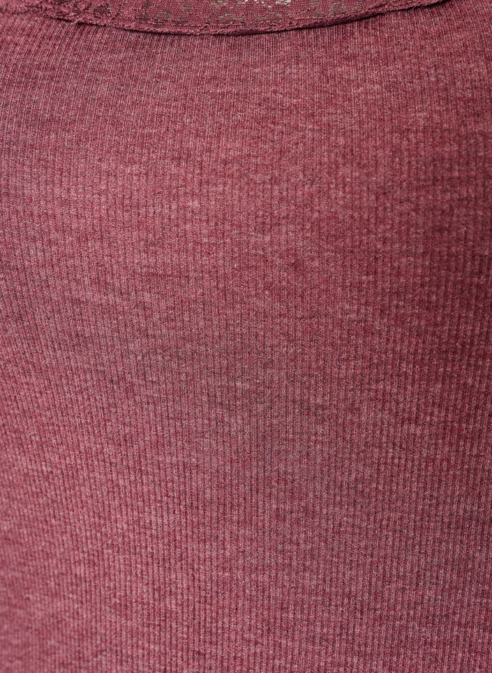 Geripptes Top mit Spitzen, Rot, Packshot image number 2