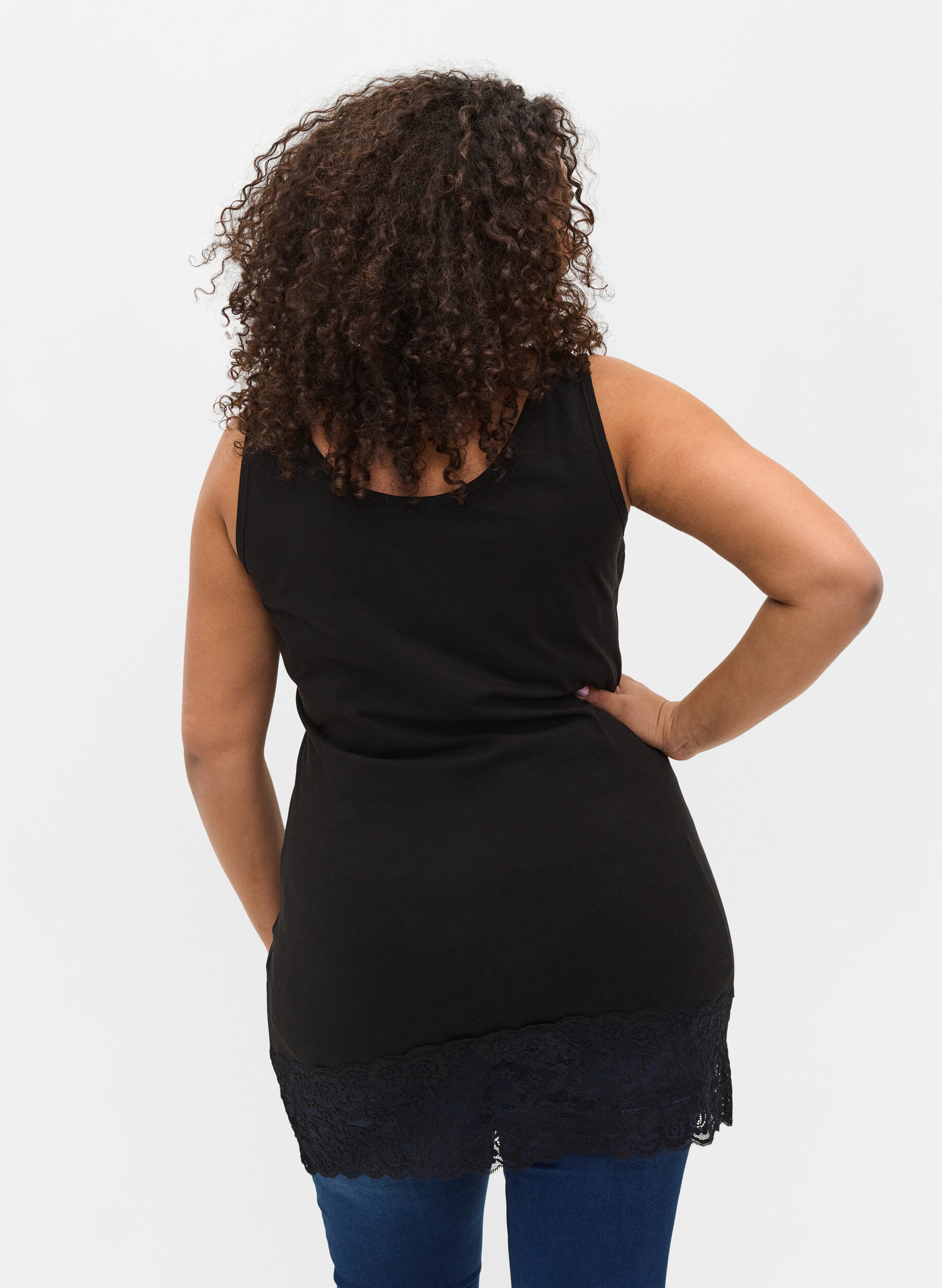 ZizziLanges Baumwolltop mit Spitzensaum, Black, Model image number 1