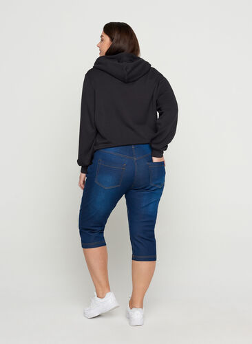 Slim Fit Emily Capri Jeans, Blue denim, Model image number 2