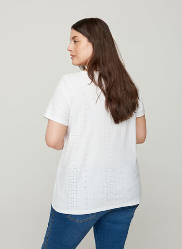 T-Shirt mit Lochstickerei, White, Model image number 1