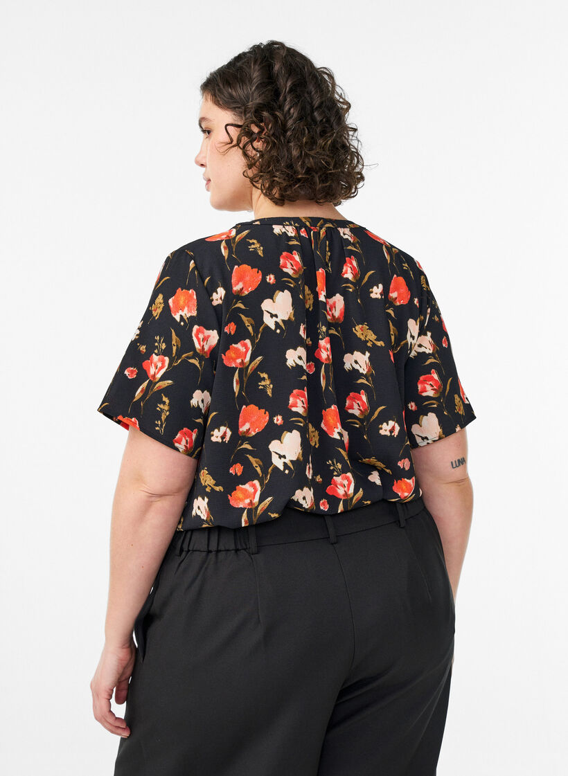 Bluse mit kurzen &Auml;rmeln und V-Ausschnitt, Schwarz, Model image number 2