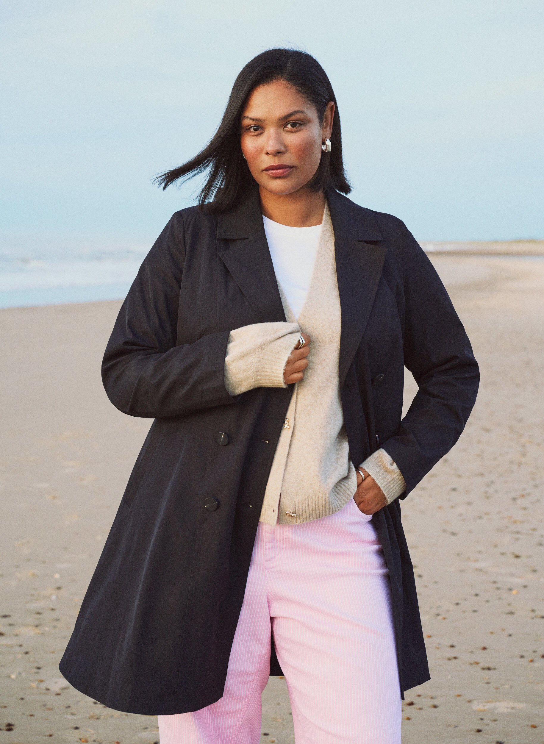 ZizziFr&uuml;hlingsmantel in A-Linie mit doppelreihiger Knopfleiste, Schwarz, Image image number 0