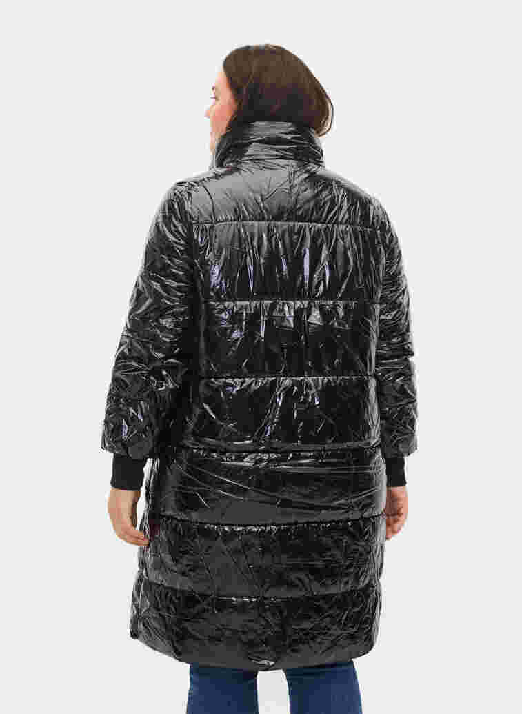 Glänzende Winterjacke mit Reißverschluss und Knopfverschluss, Black, Model image number 1