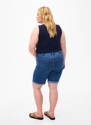 Eng anliegende Denim-Shorts mit hoher Taille, Blue Denim, Model image number 1