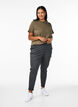 Basic-T-Shirt aus Baumwolle mit Rundhalsausschnitt, Gr&uuml;n, Model image number 1