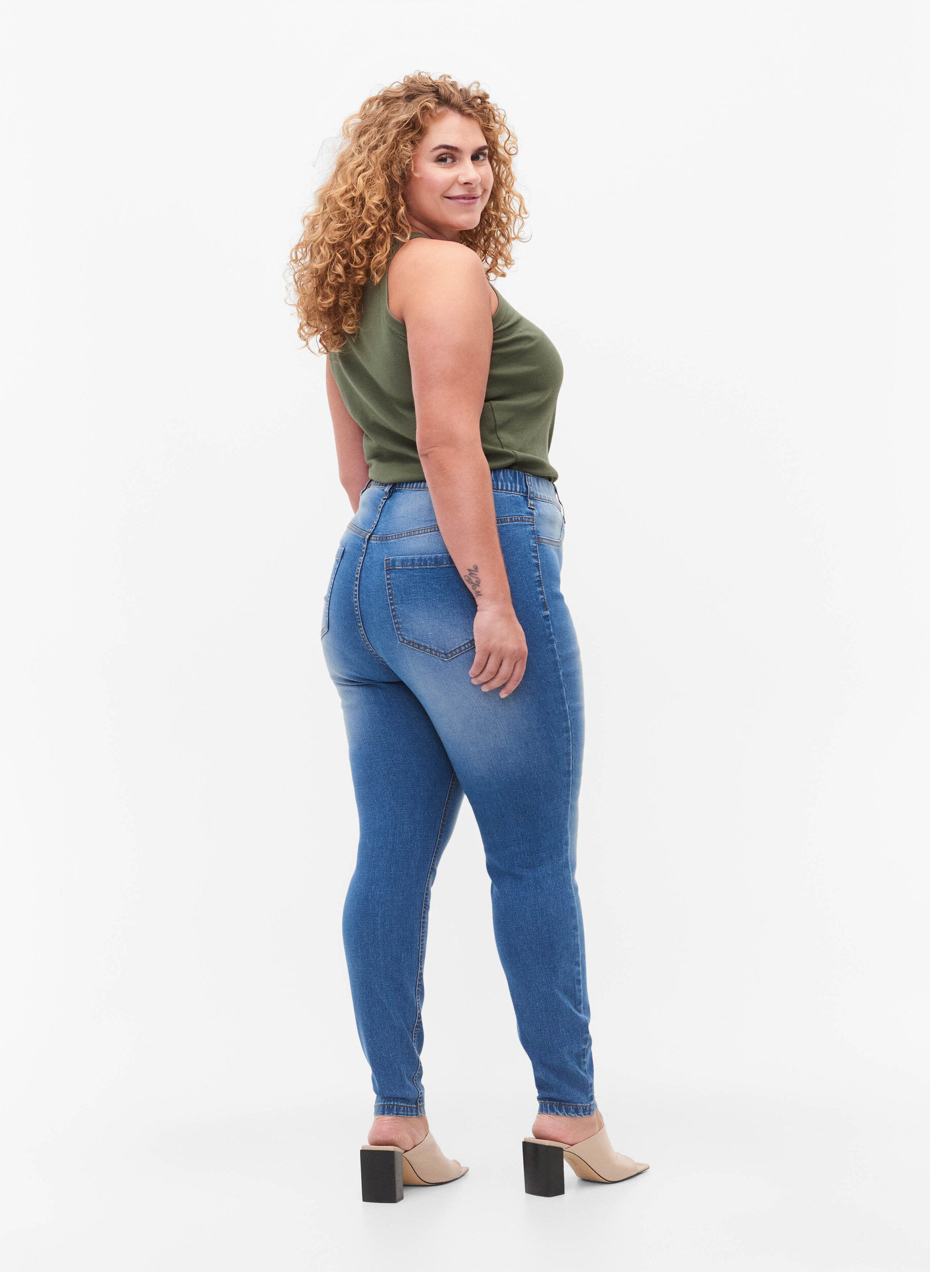 ZizziJeggings mit R&uuml;ckentaschen, Blue denim, Model image number 1