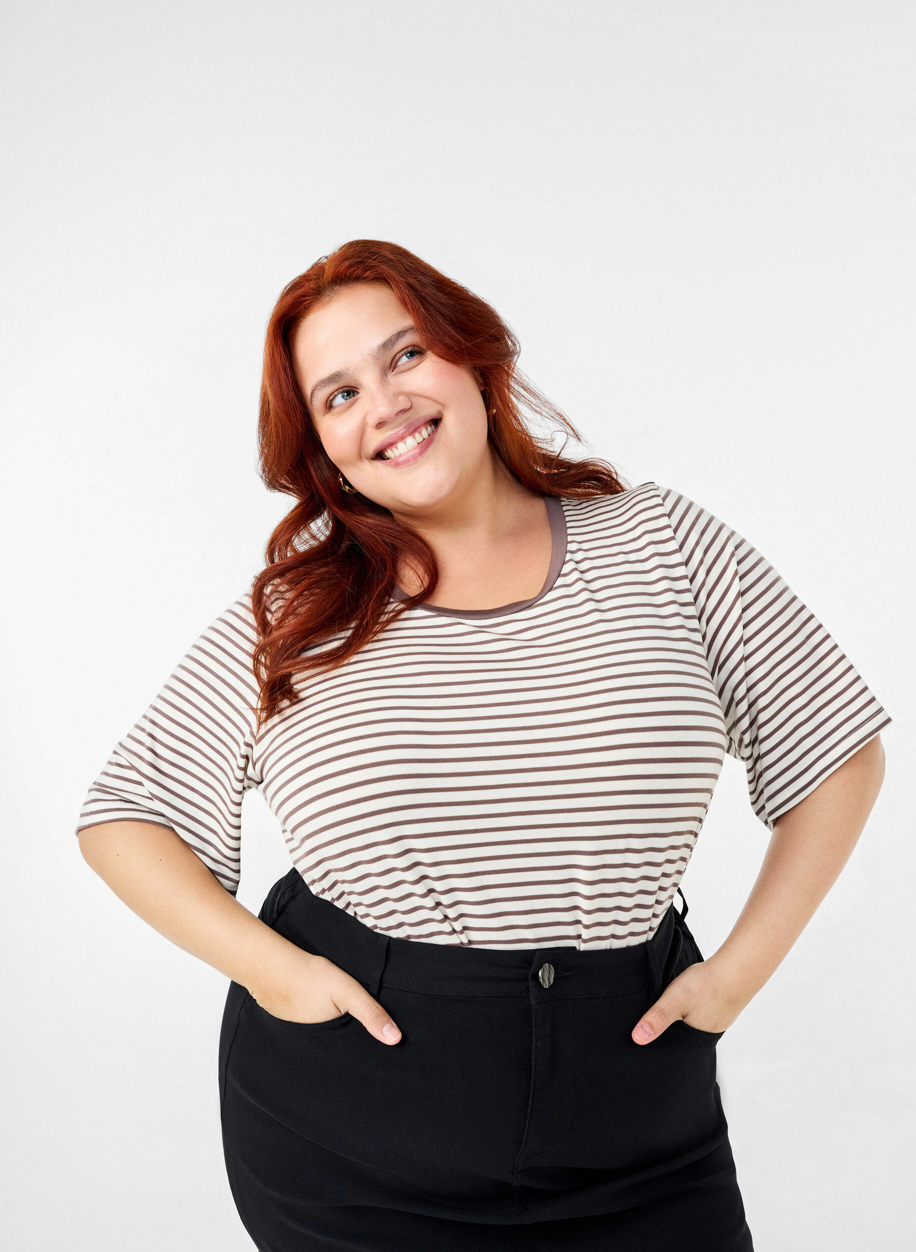 ZizziGestreiftes T-Shirt aus Lyocell mit Rundhalsausschnitt, Braun, Image image number 0