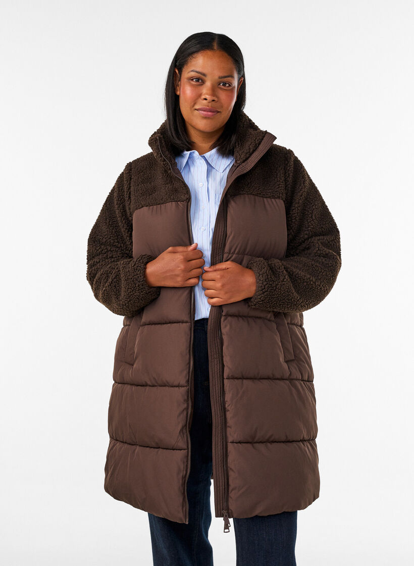 Mittellange Steppjacke mit Teddyfleece, Braun, Model image number 0