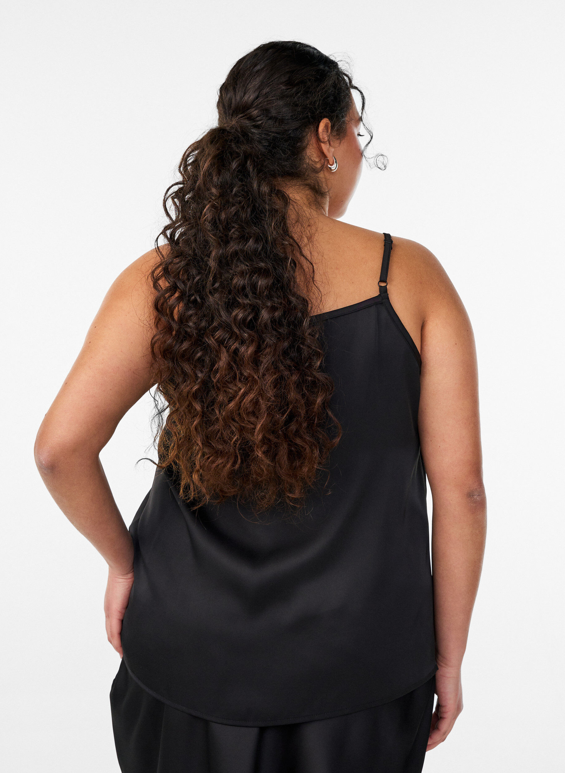 ZizziTr&auml;gertop aus Satin mit Spitze, Schwarz, Model image number 2