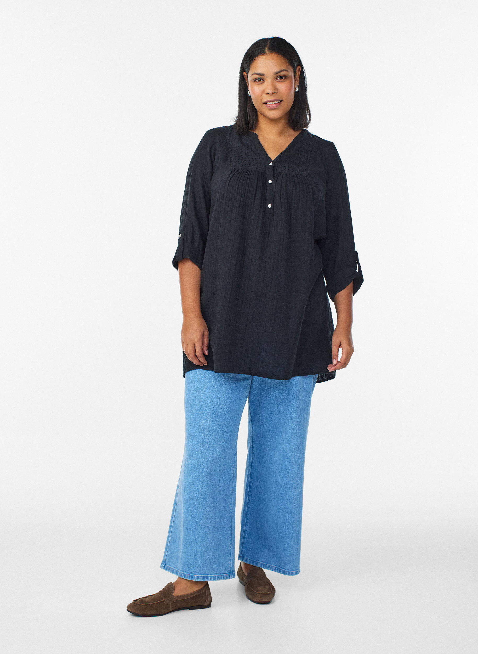 ZizziTunika aus Baumwollmusselin mit Broderie Anglaise, Schwarz, Model image number 1