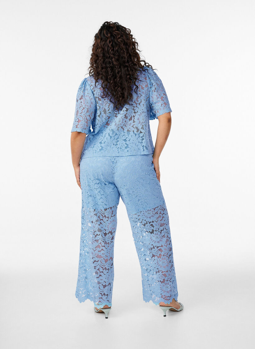Hoch taillierte Spitzenhose mit geraden Beinen, Blau, Model image number 1