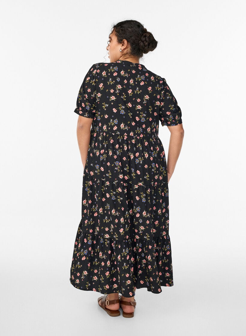 Kn&ouml;chellanges Kleid mit kurzen &Auml;rmeln und gestuften Volants, Schwarz, Model image number 1