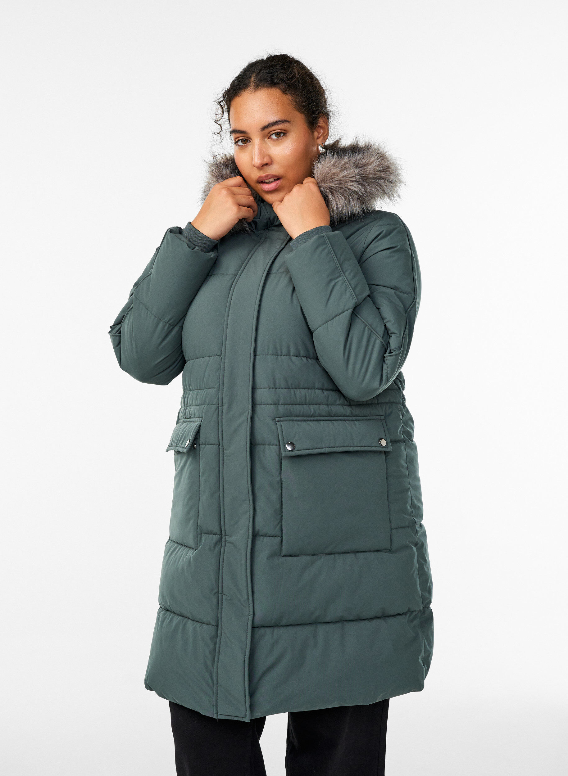 Wasserabweisender Parka mit Kunstpelzkragen, Gr&uuml;n, Model