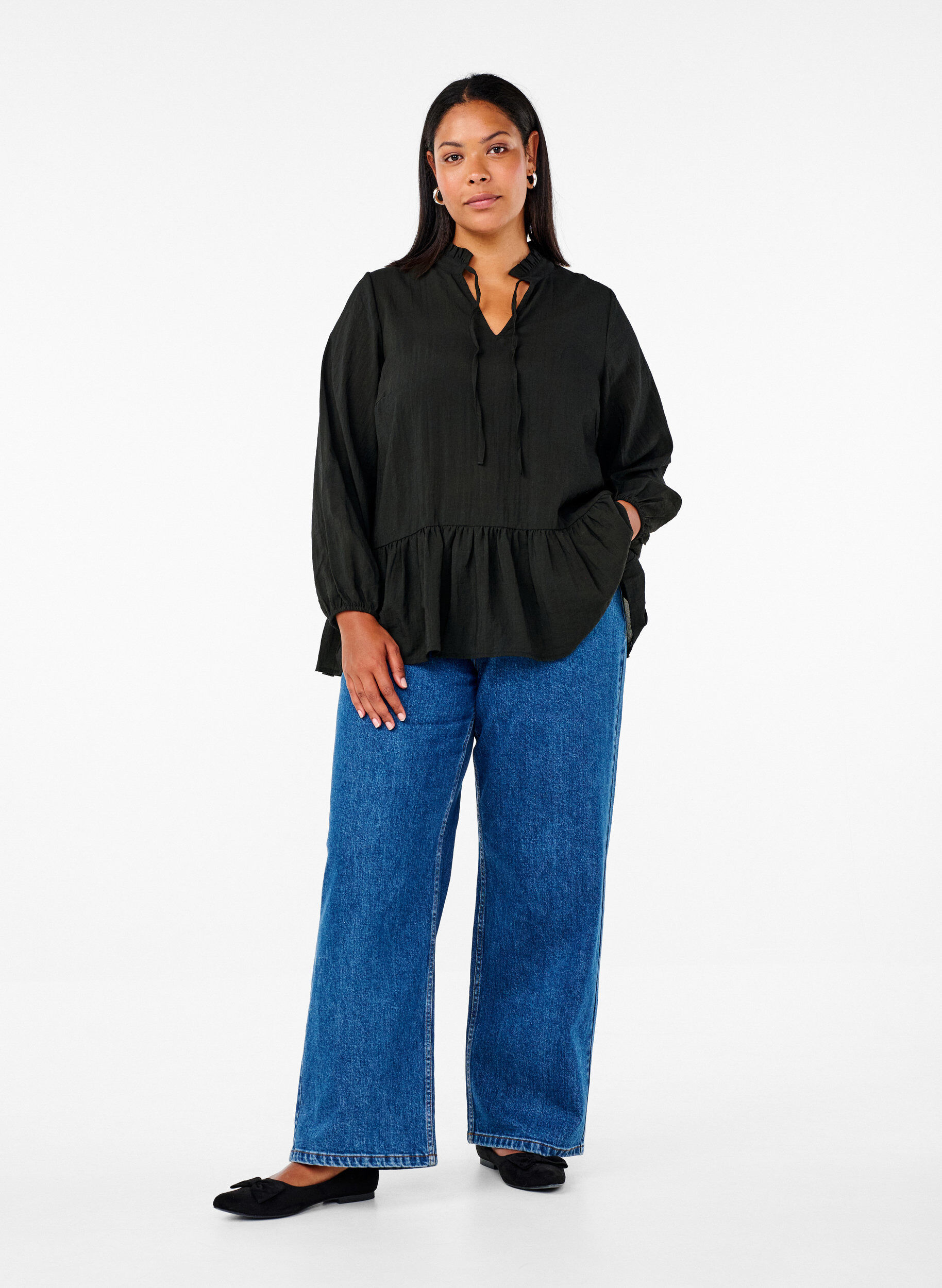 ZizziLang&auml;rmlige Bluse mit Peplum, Schwarz, Model image number 1