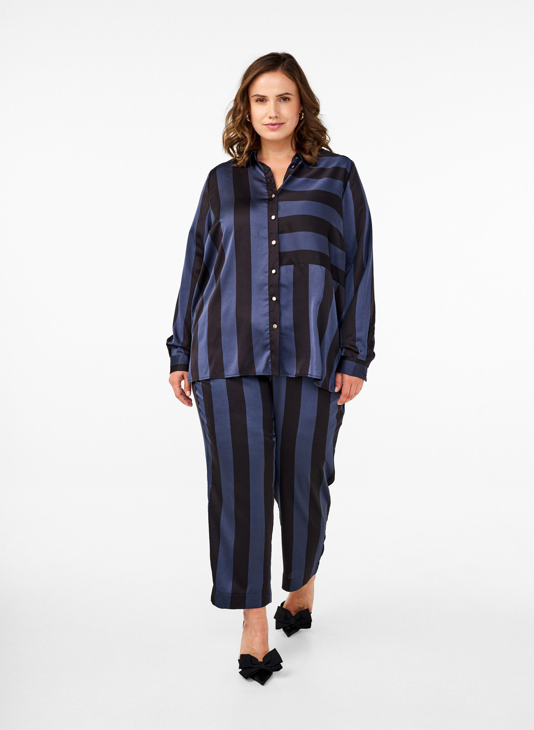 ZizziSatin-Hemd mit Streifen, Spellbound w. Black, Model image number 2