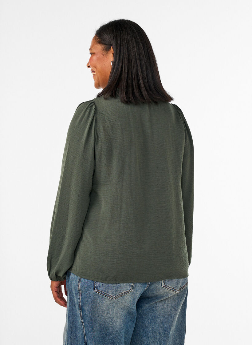 Bluse mit V-Ausschnitt und H&auml;kelband, Gr&uuml;n, Model image number 2