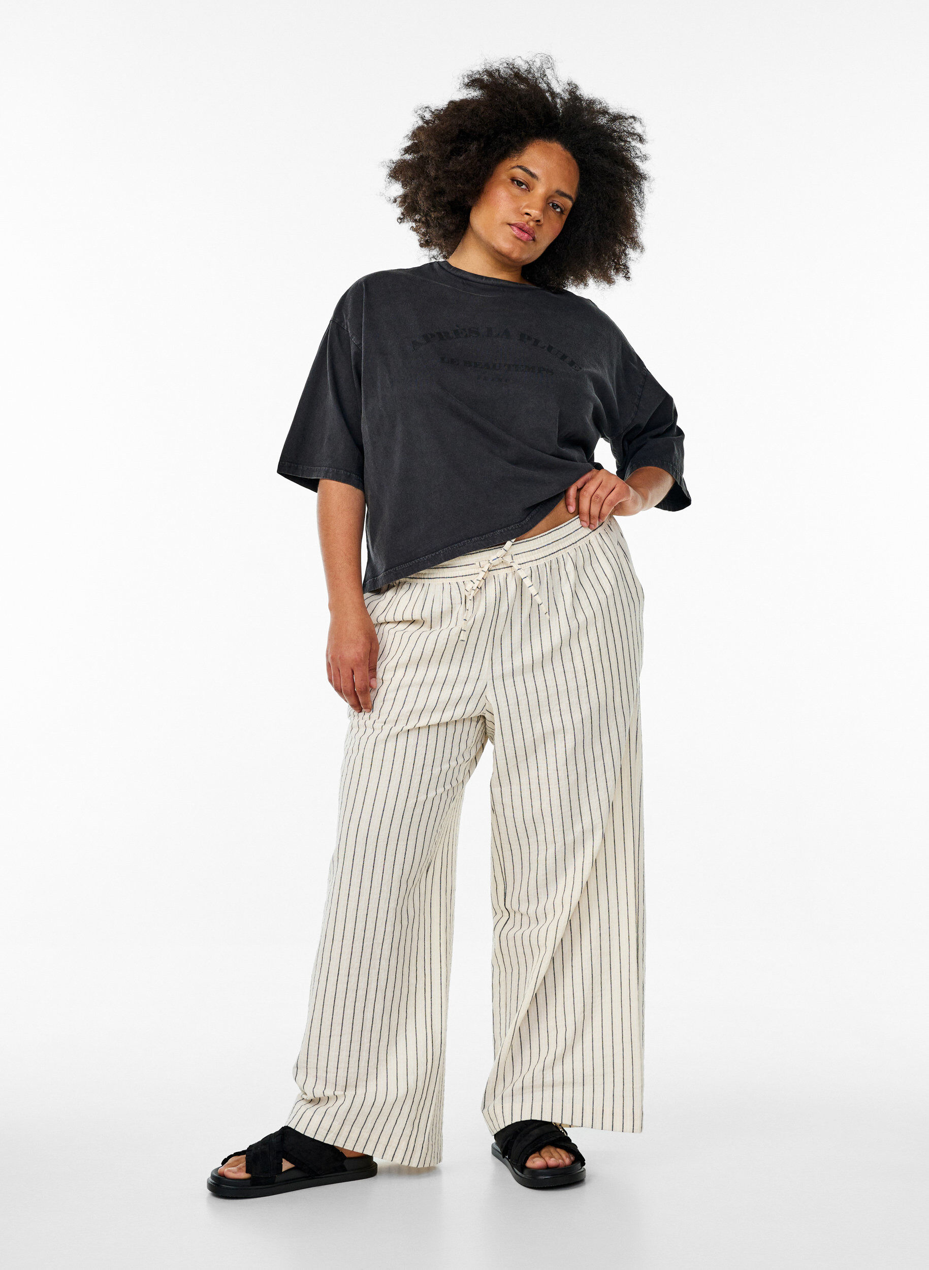 ZizziLockere Hose mit hohem Bund und Taschen, Vanille, Model image number 0