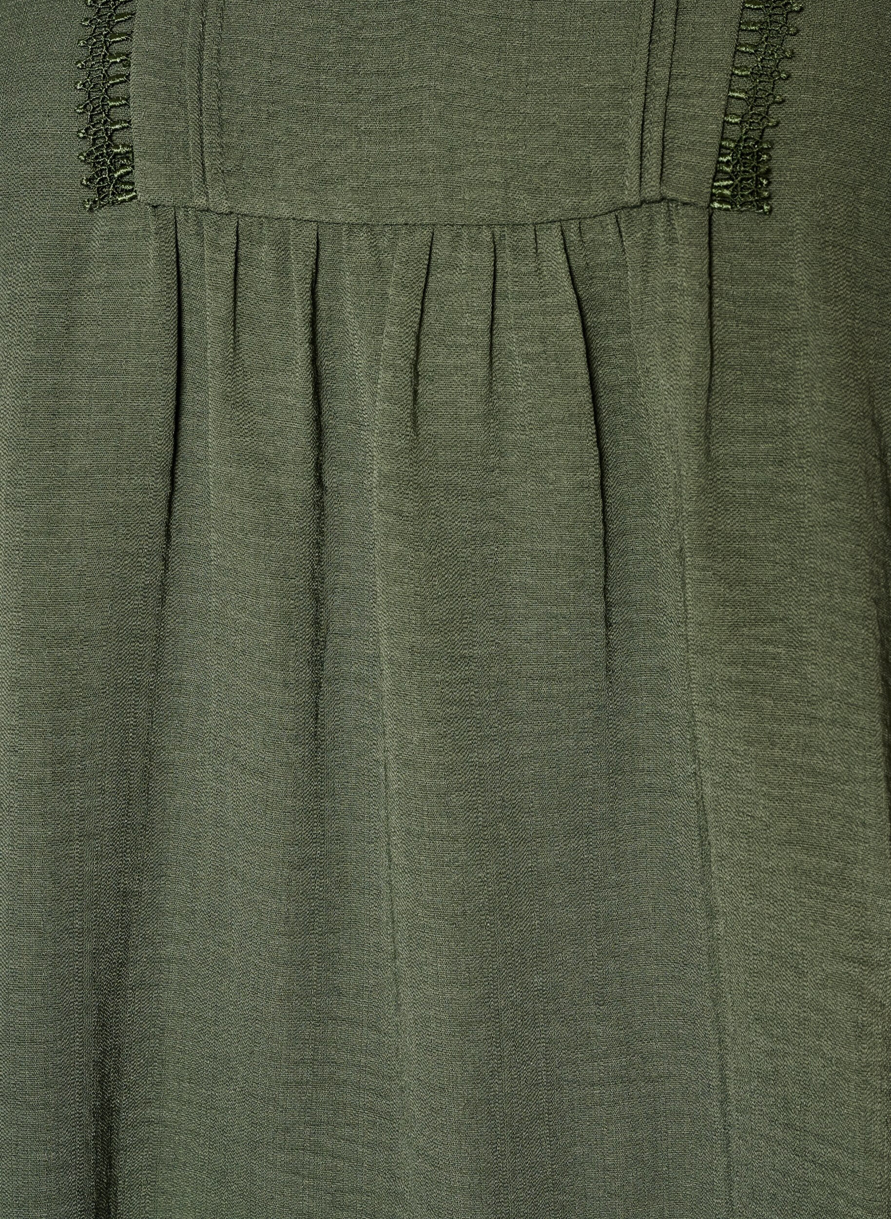 ZizziBluse mit V-Ausschnitt und H&auml;kelband, Gr&uuml;n, Packshot image number 2