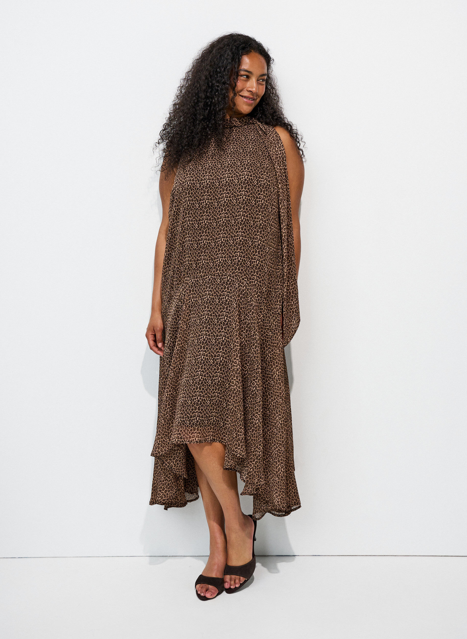 ZizziMidikleid aus Chiffon mit Leo-Print und Bindeband in der Taille, Braun, Model image number 0