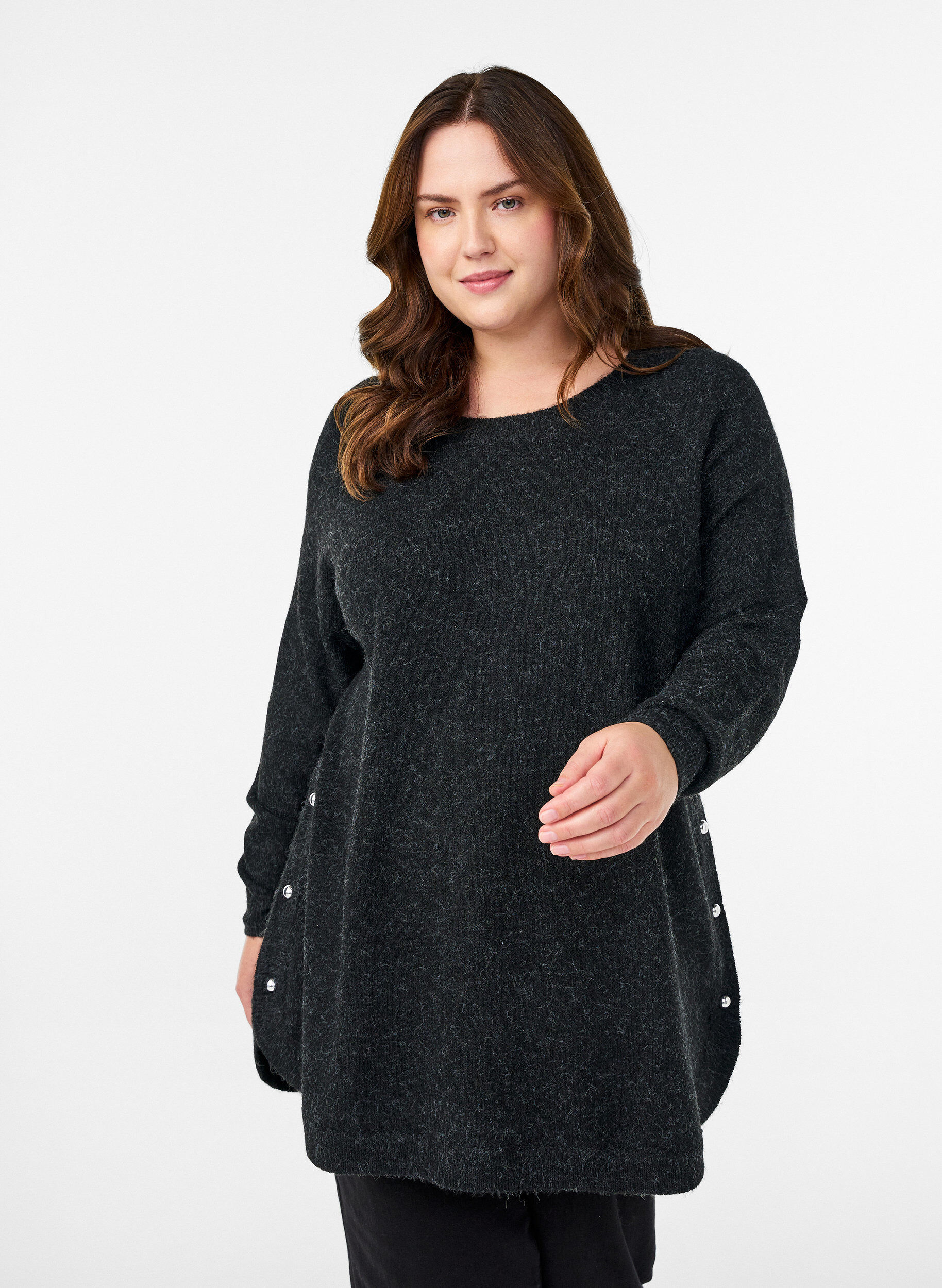 Lange Strickbluse mit Kugelkn&ouml;pfen, Grau, Model