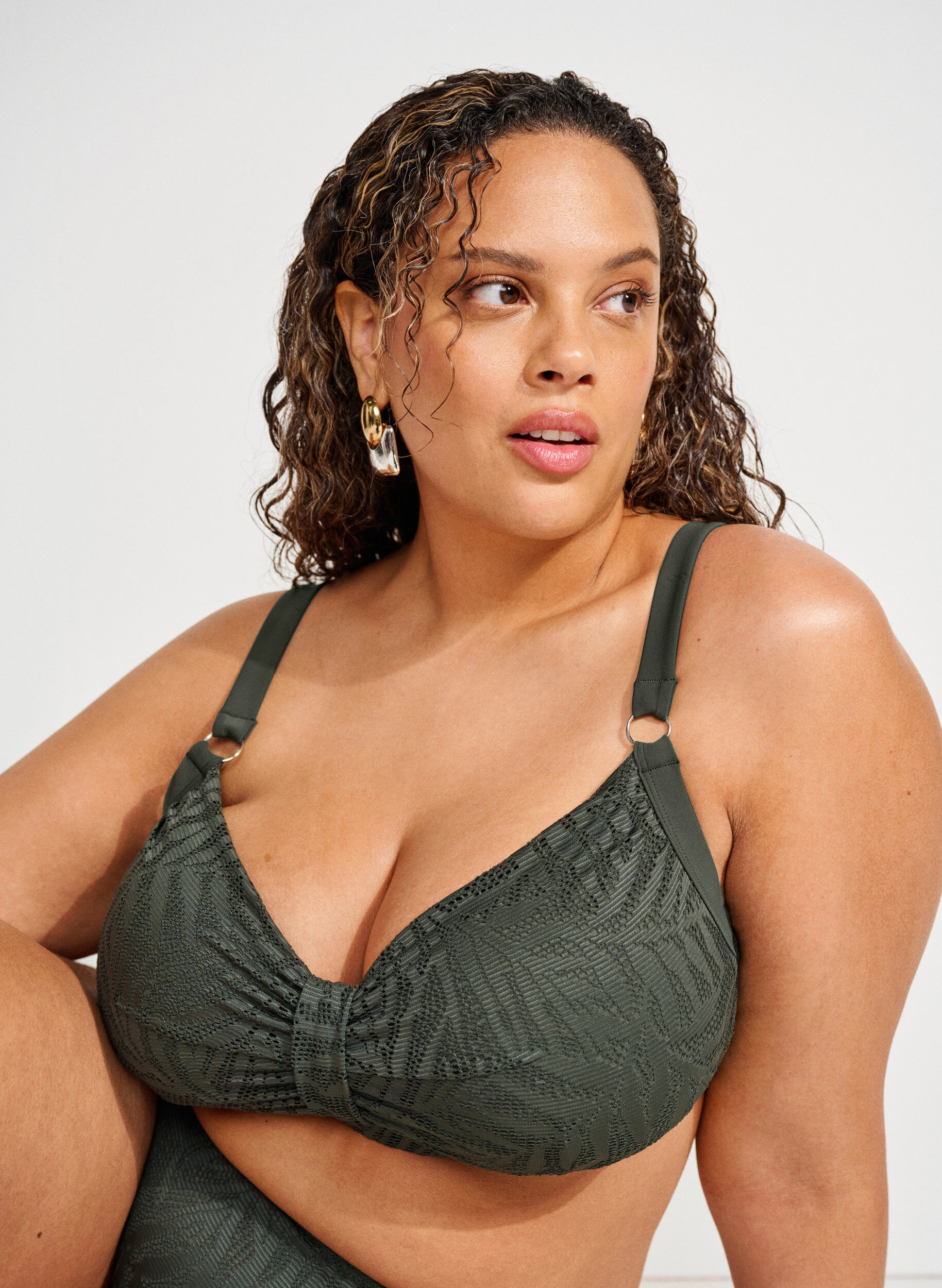 Bikini Top mit strukturiertem Mesh und herausnehmbarer Polsterung