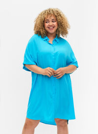 Langes Hemd aus Viskose, Blue Atoll, Model