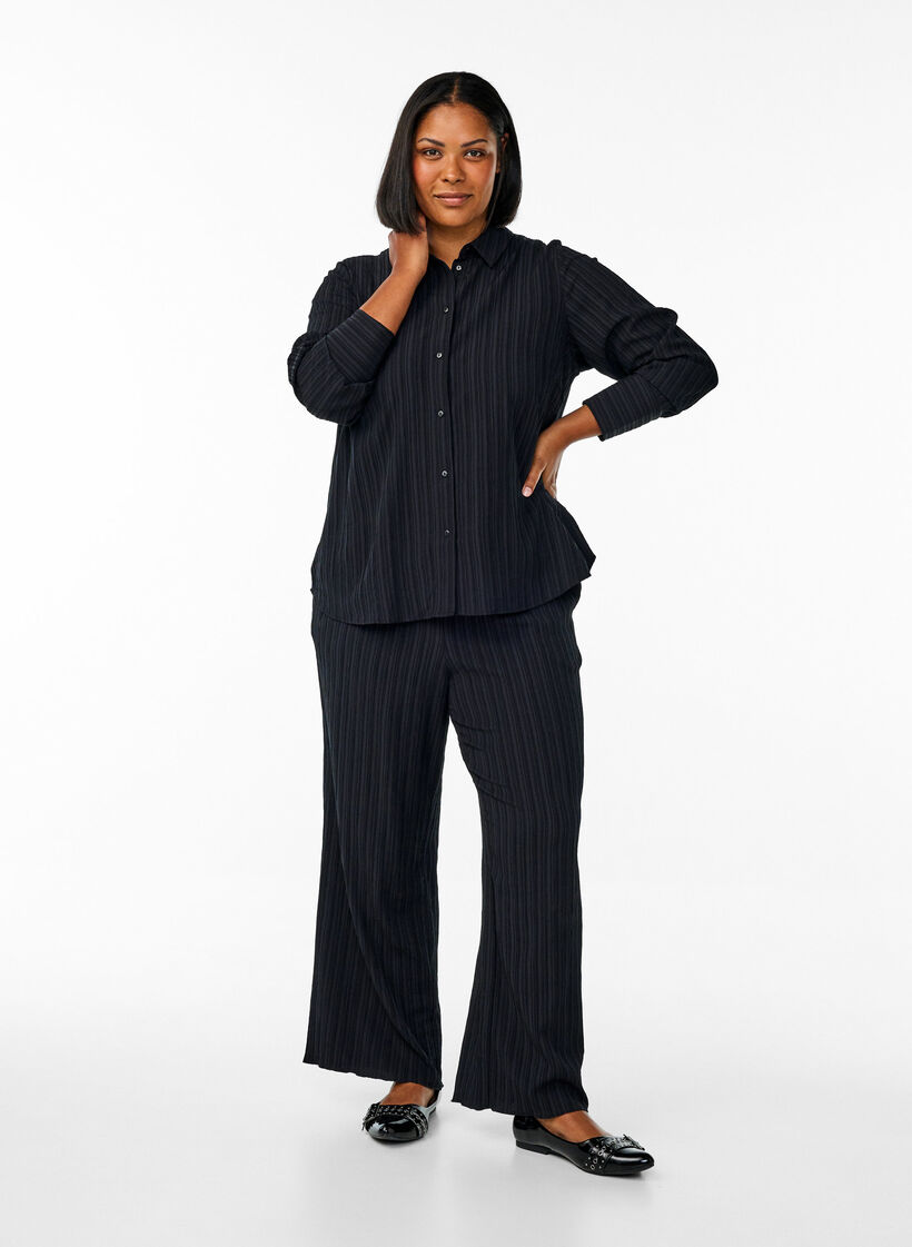 FLASH - Bluse mit Textur, Schwarz, Model image number 1