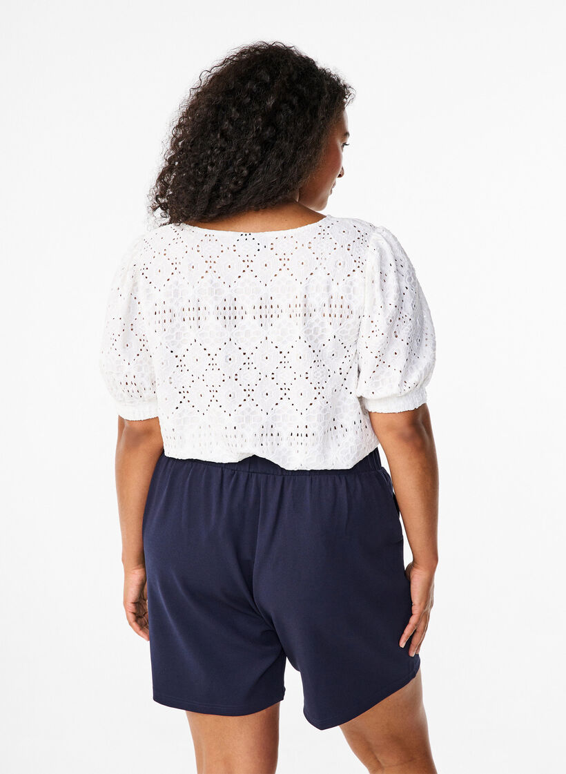  Kurz&auml;rmelige Bluse mit Lochmuster, Bright White, Model image number 1
