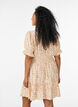 Kurzes Kleid aus Viskose mit R&uuml;schendetails, Gelb, Model image number 2