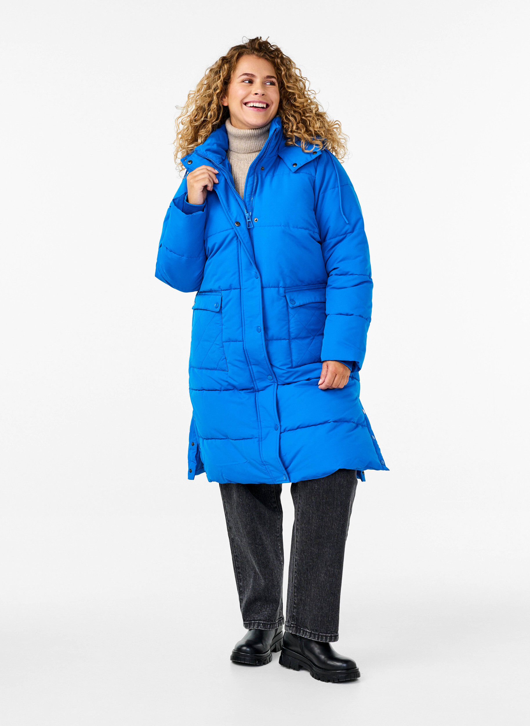 ZizziLange Pufferjacke mit Taschen und Kapuze, Blau, Model image number 1