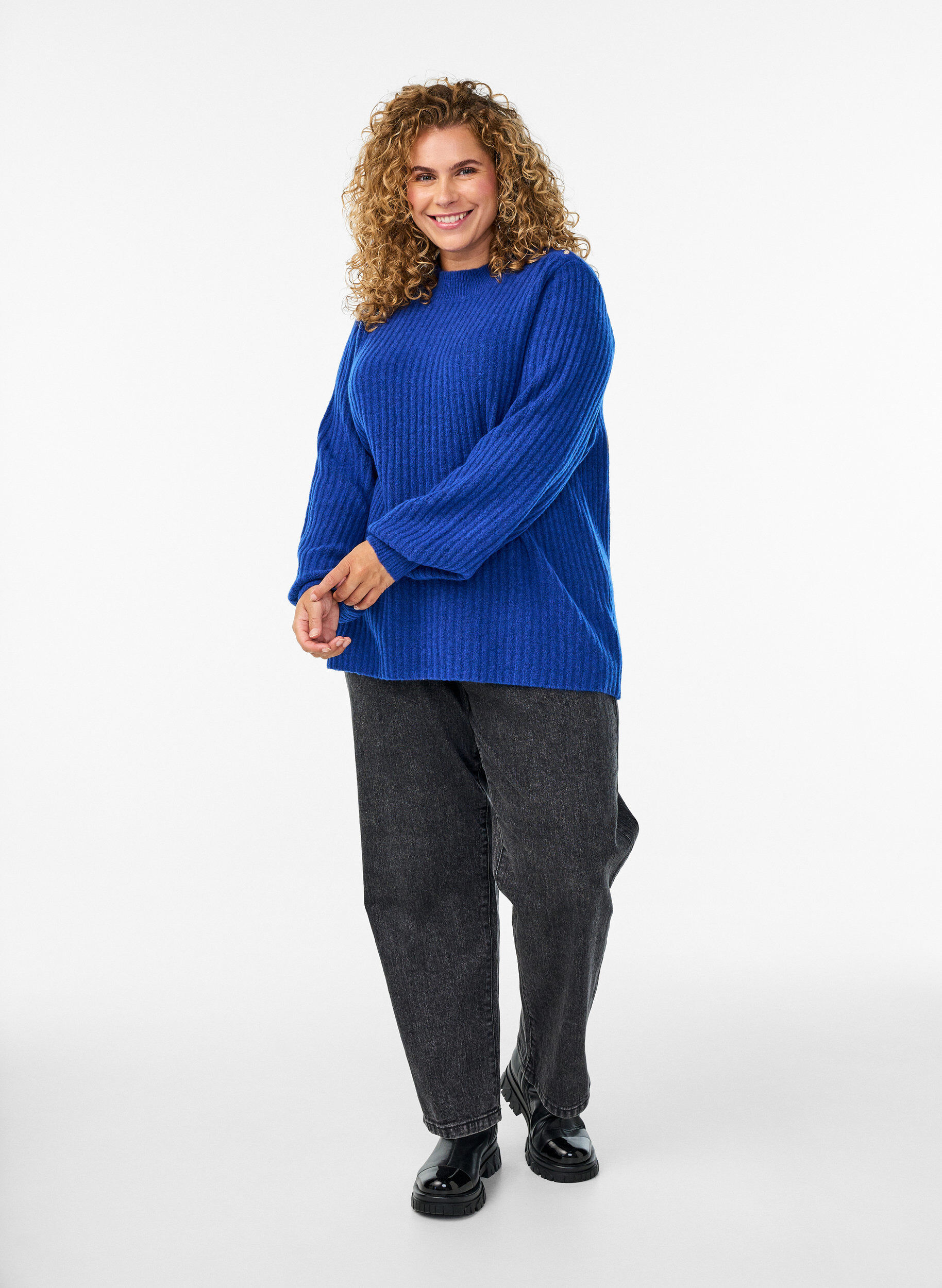 ZizziPullover aus Rippstrick mit Puff&auml;rmeln und Kn&ouml;pfen, Blau, Model image number 1