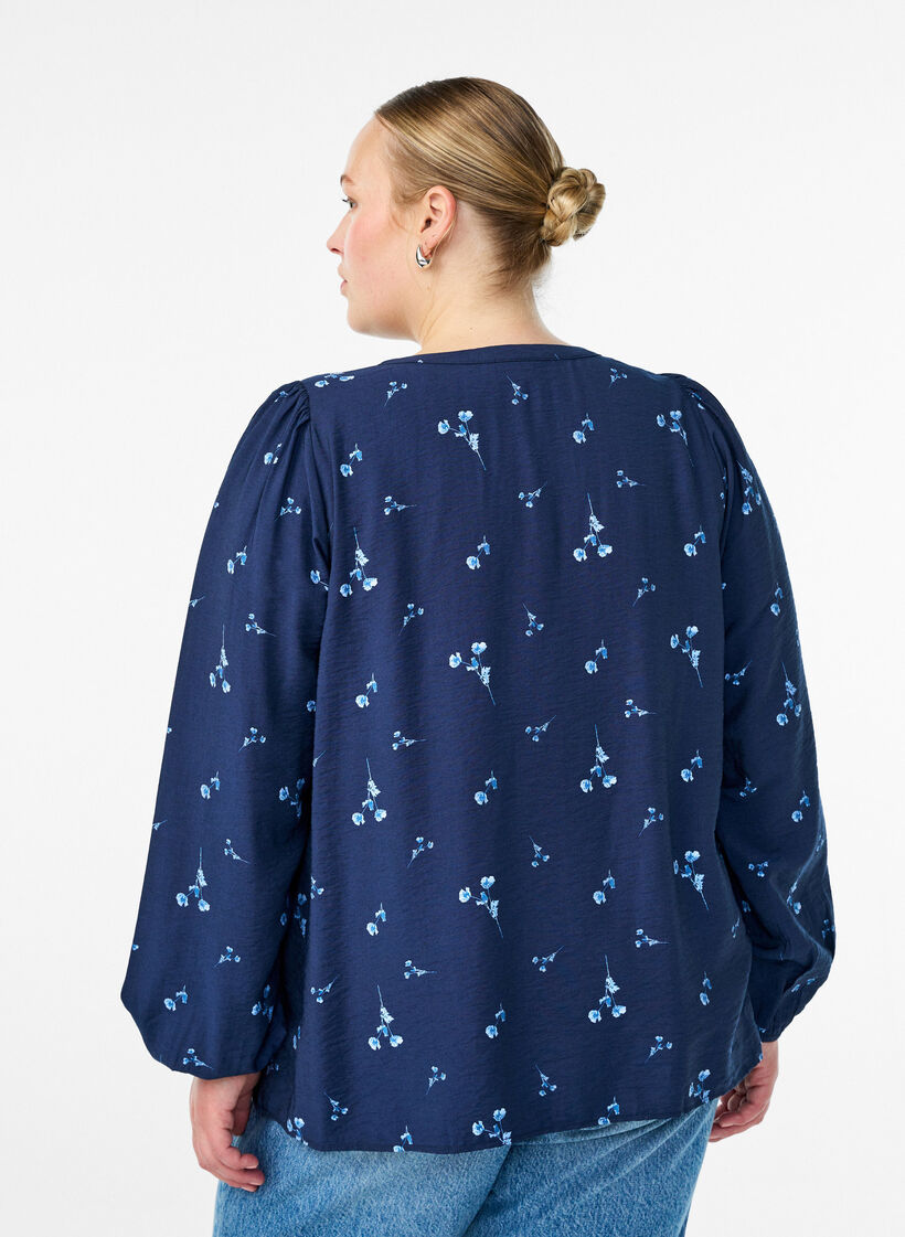 Bluse mit Knopfverschluss und kleinen Blumen, Blau, Model image number 2