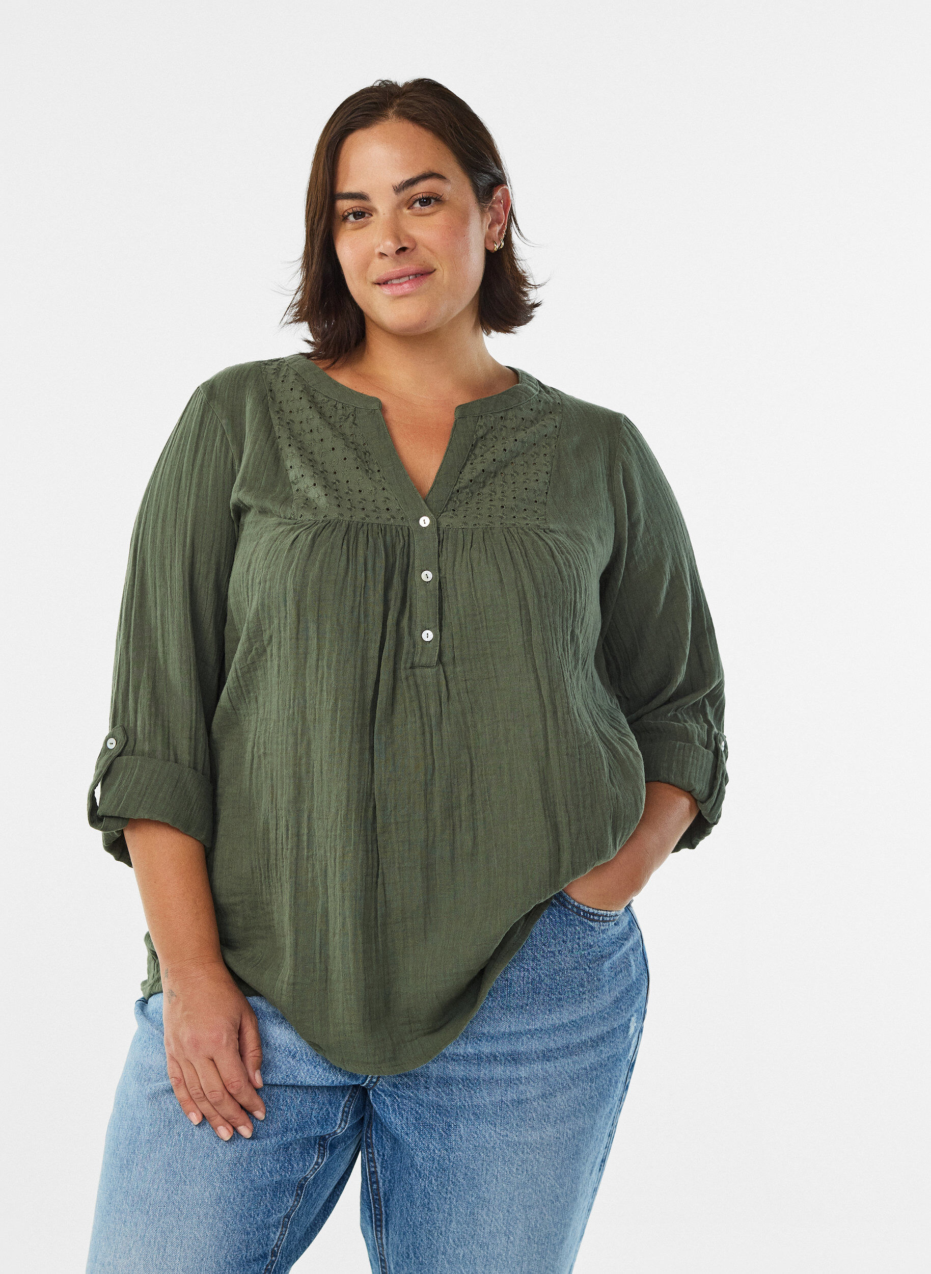 ZizziBluse aus Baumwollmusselin mit Lochstickerei, Gr&uuml;n, Model image number 0