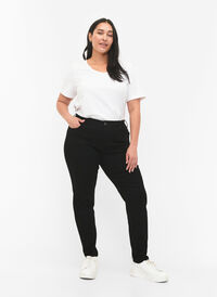 Slim Fit Emily Jeans mit normaler Taille, Black, Model
