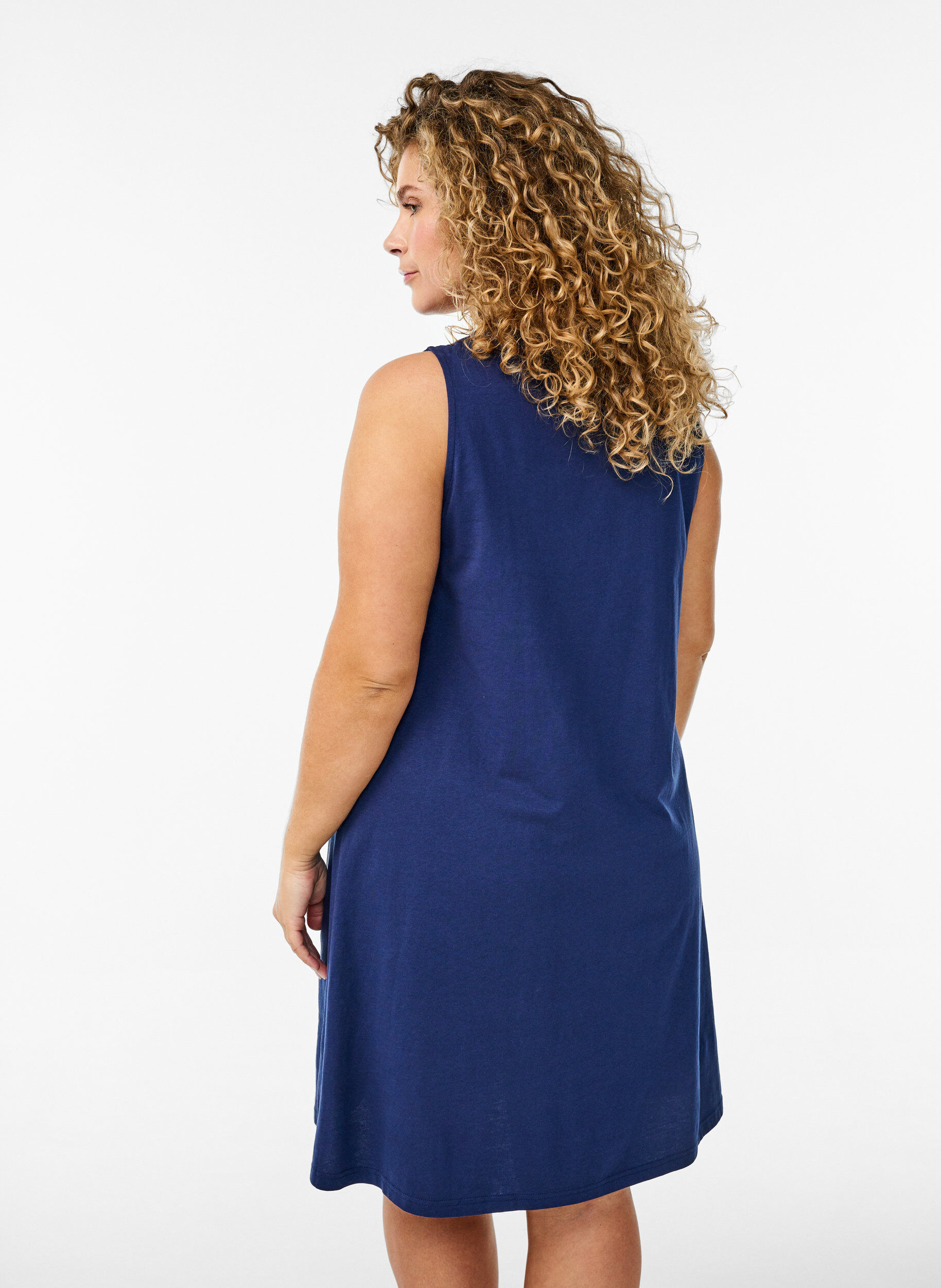 Zizzi&Auml;rmelloses Kleid in A-Linie, Blau, Model image number 2