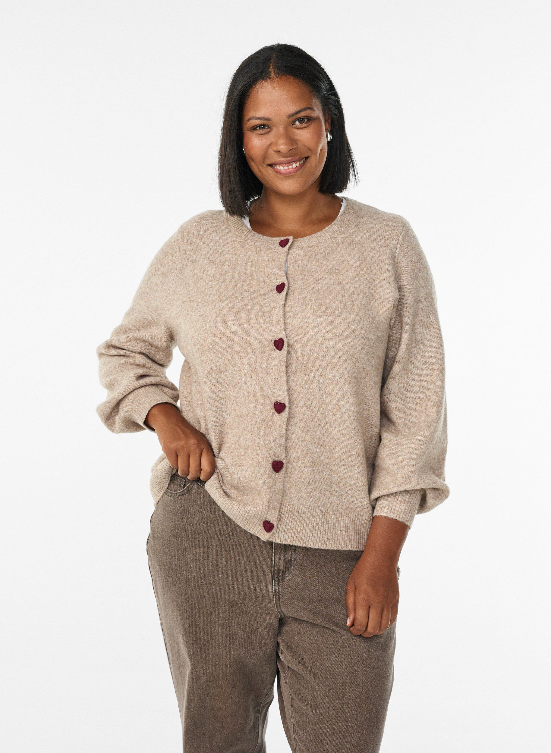 ZizziCardigan mit Kn&ouml;pfen in Herzform, Beige, Model image number 0