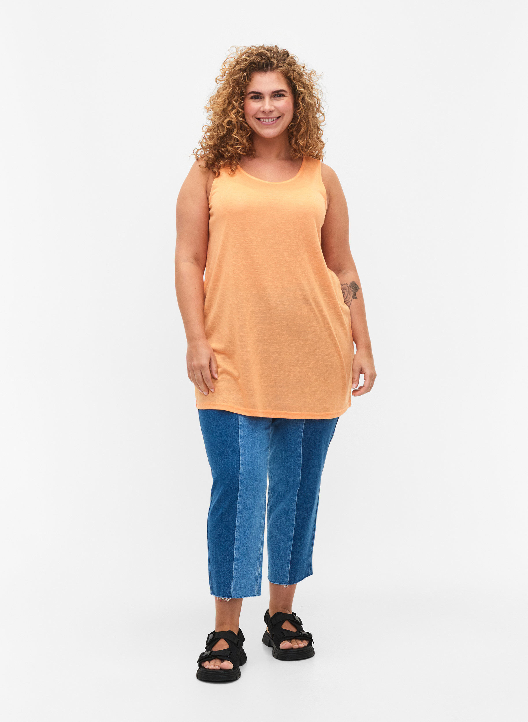 ZizziTop mit Struktur und Rundhalsausschnitt, Mock Orange, Model image number 2