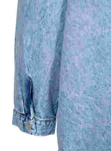 Locker sitzende Jeansjacke mit Knöpfen, Light blue denim, Packshot image number 4