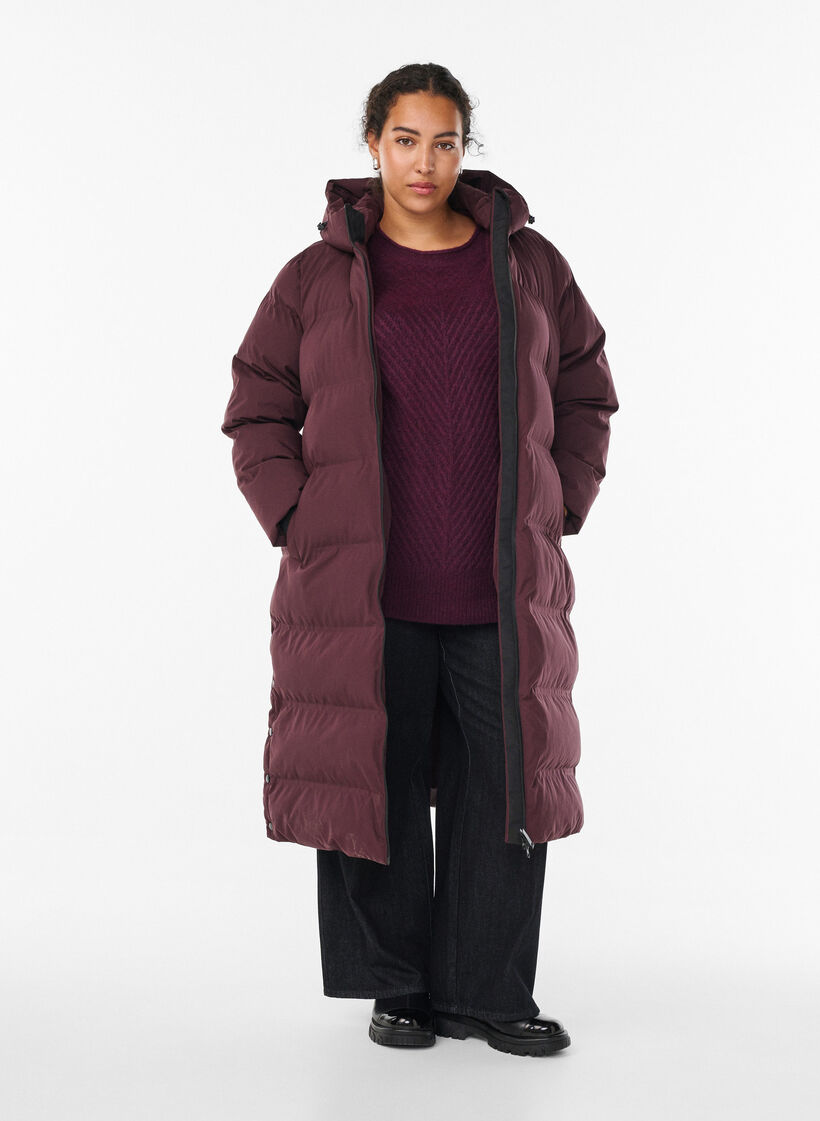 Langer Winter-Steppmantel mit Kapuze, Dunkles Bordeaux, Model image number 0