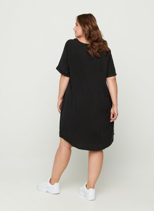 Kurzarm Kleid aus Lyocell, Black, Model image number 1