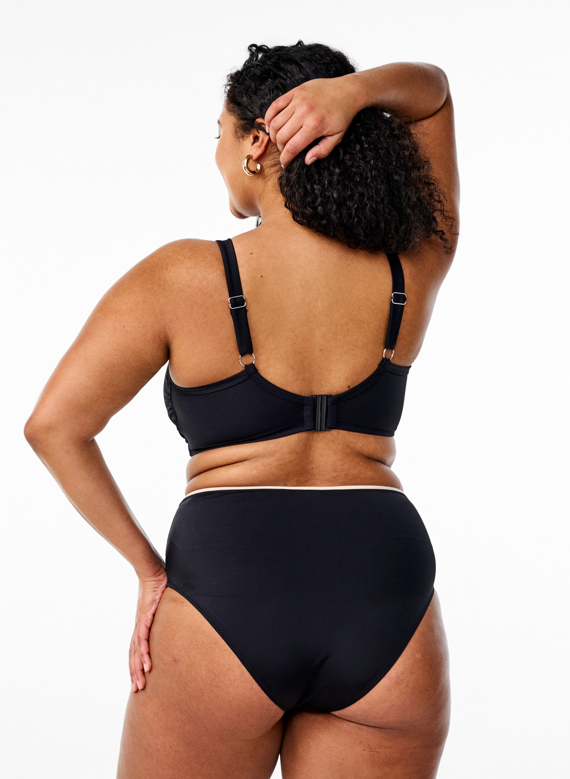 ZizziTai Bikinihose mit hohem Bund, Schwarz, Model image number 1