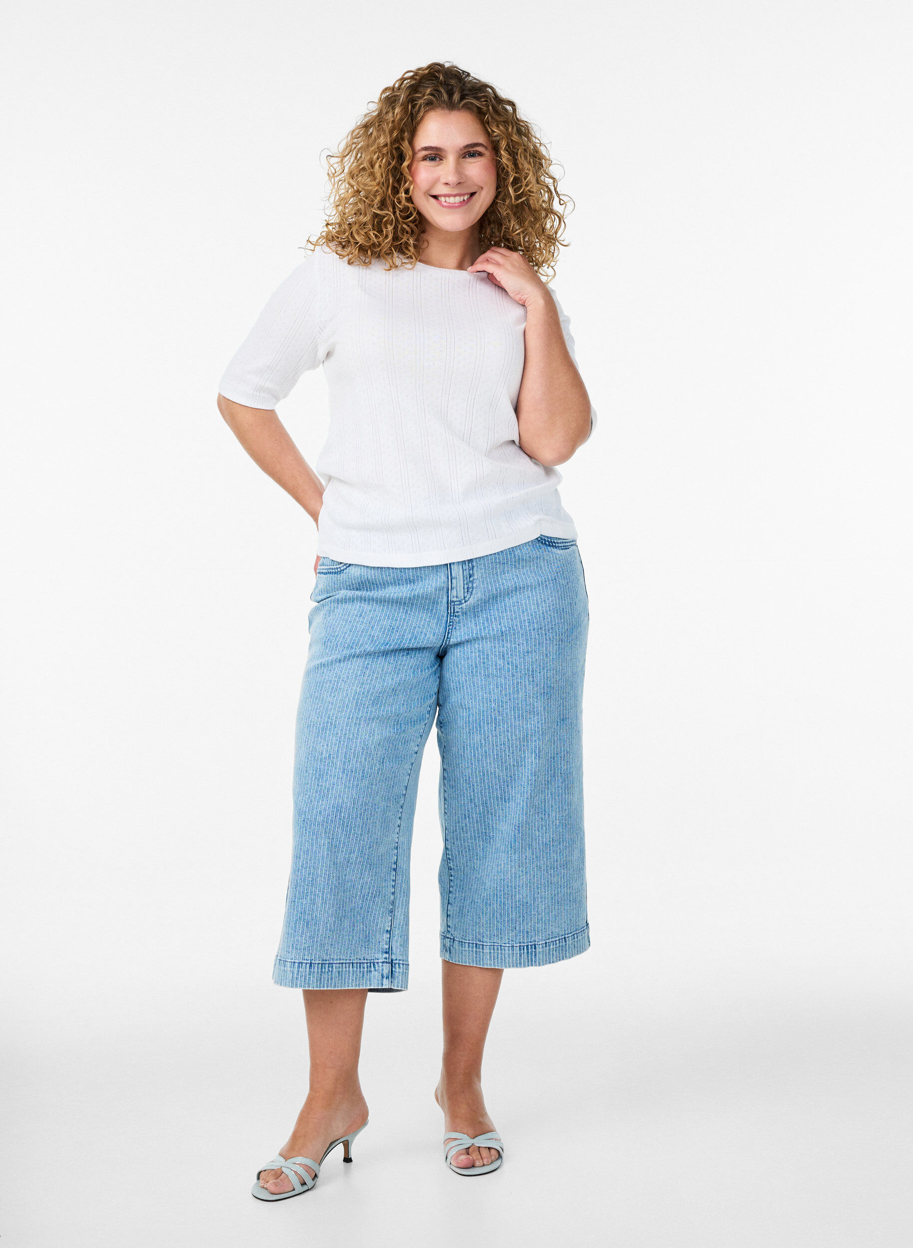 ZizziT-Shirt aus Baumwolle mit Lochstickerei, Wei&szlig;, Model image number 1