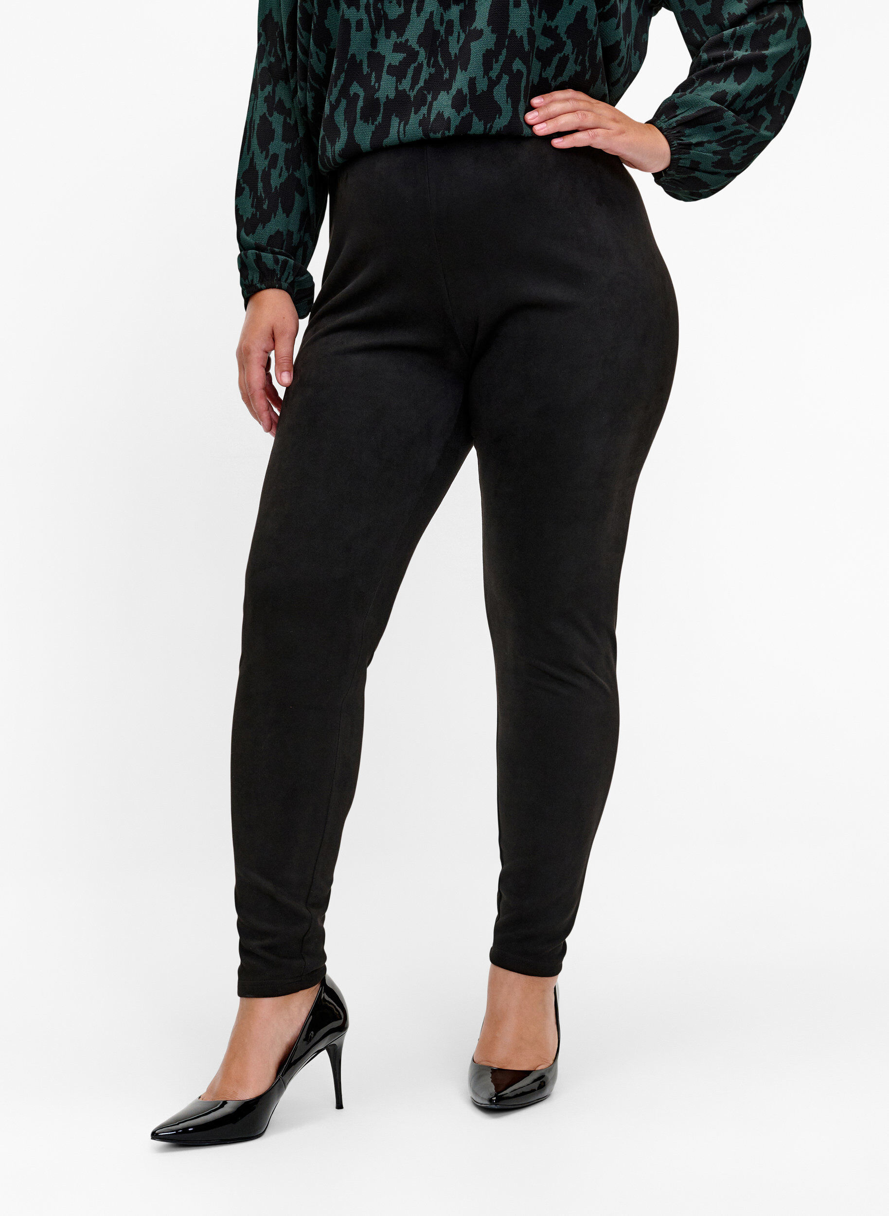 ZizziLeggings aus Veloursleder-Imitat, Black, Model image number 2