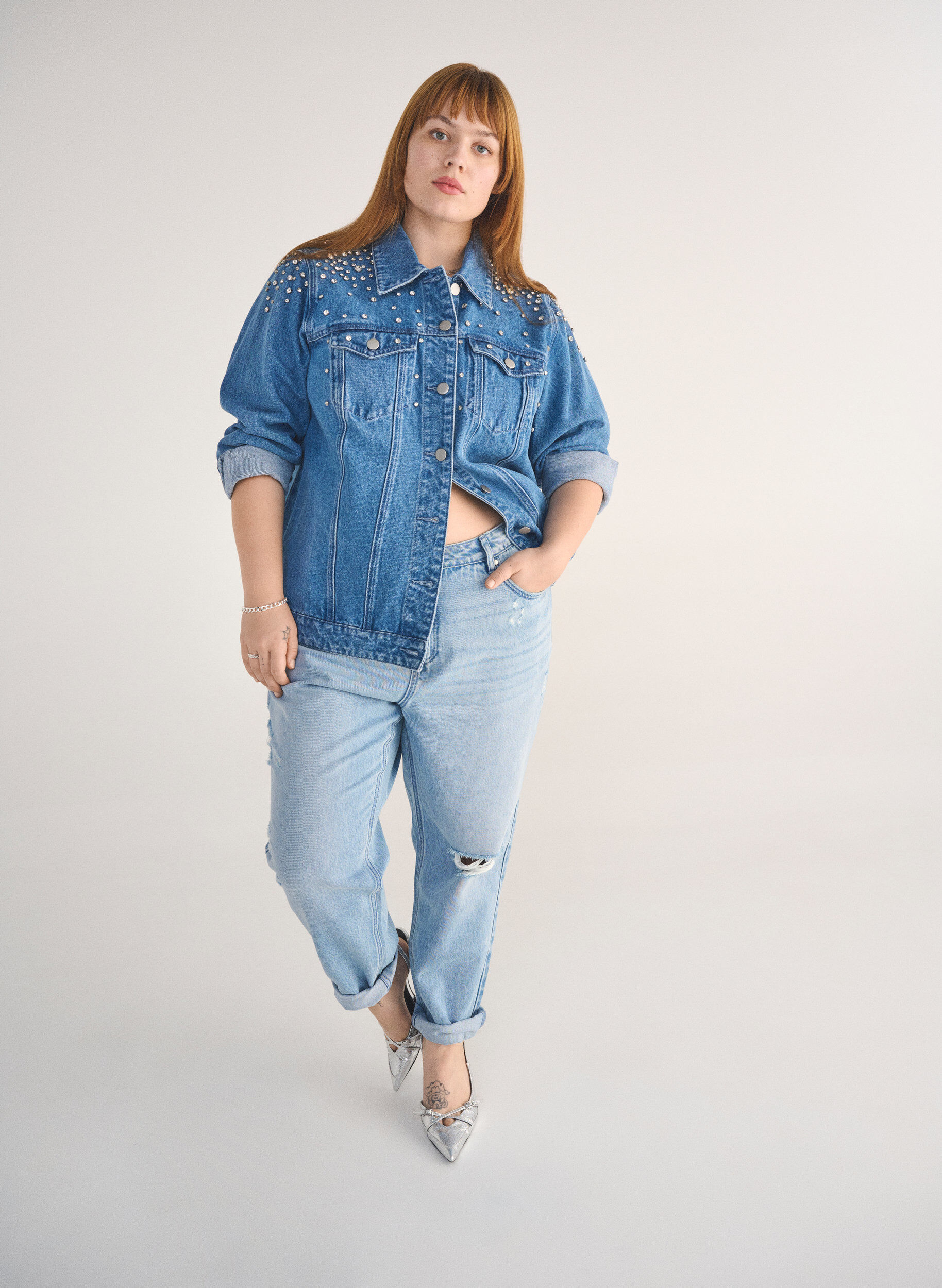 ZizziMille Mom Fit Jeans mit Destroyed-Details, Blau, Image image number 0