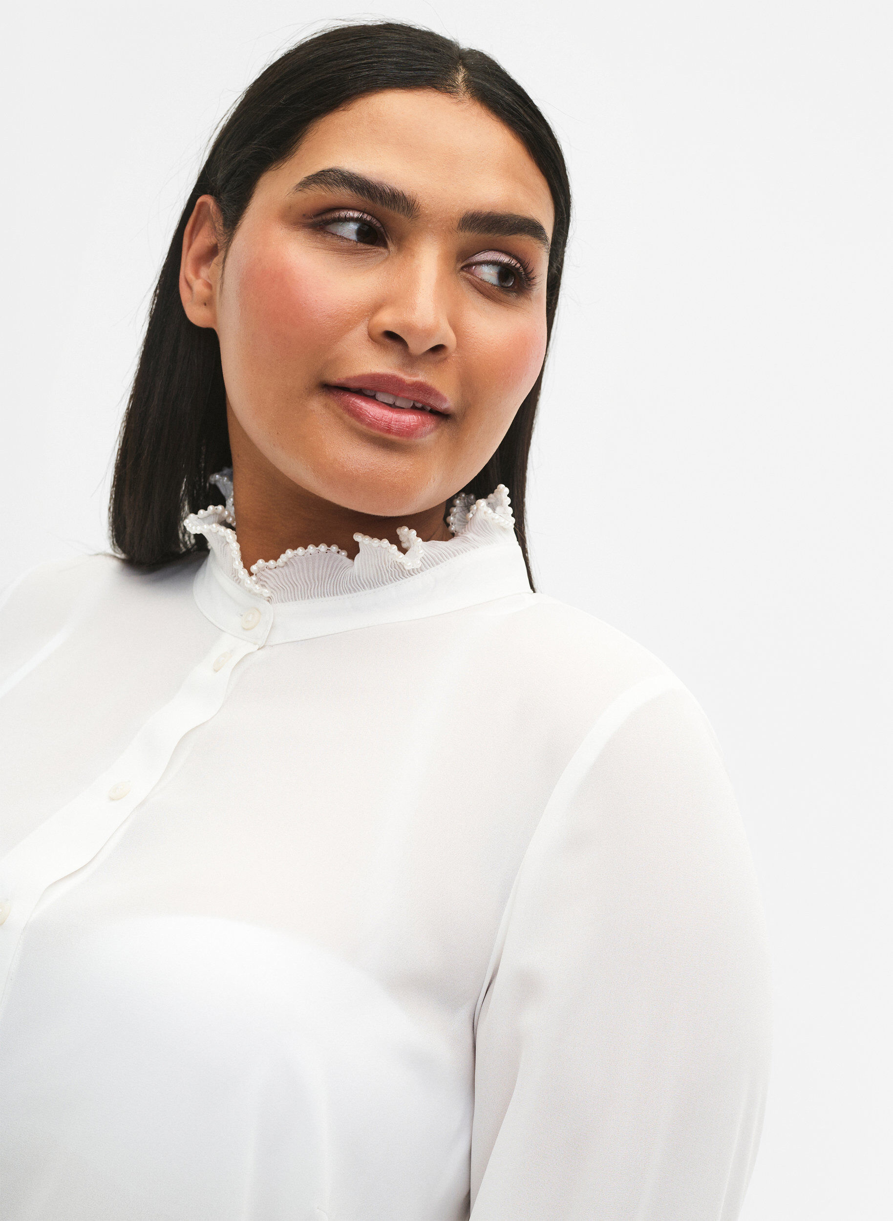 Zizzi Hemdbluse mit R&uuml;schendetail, Bright White, Model image number 2