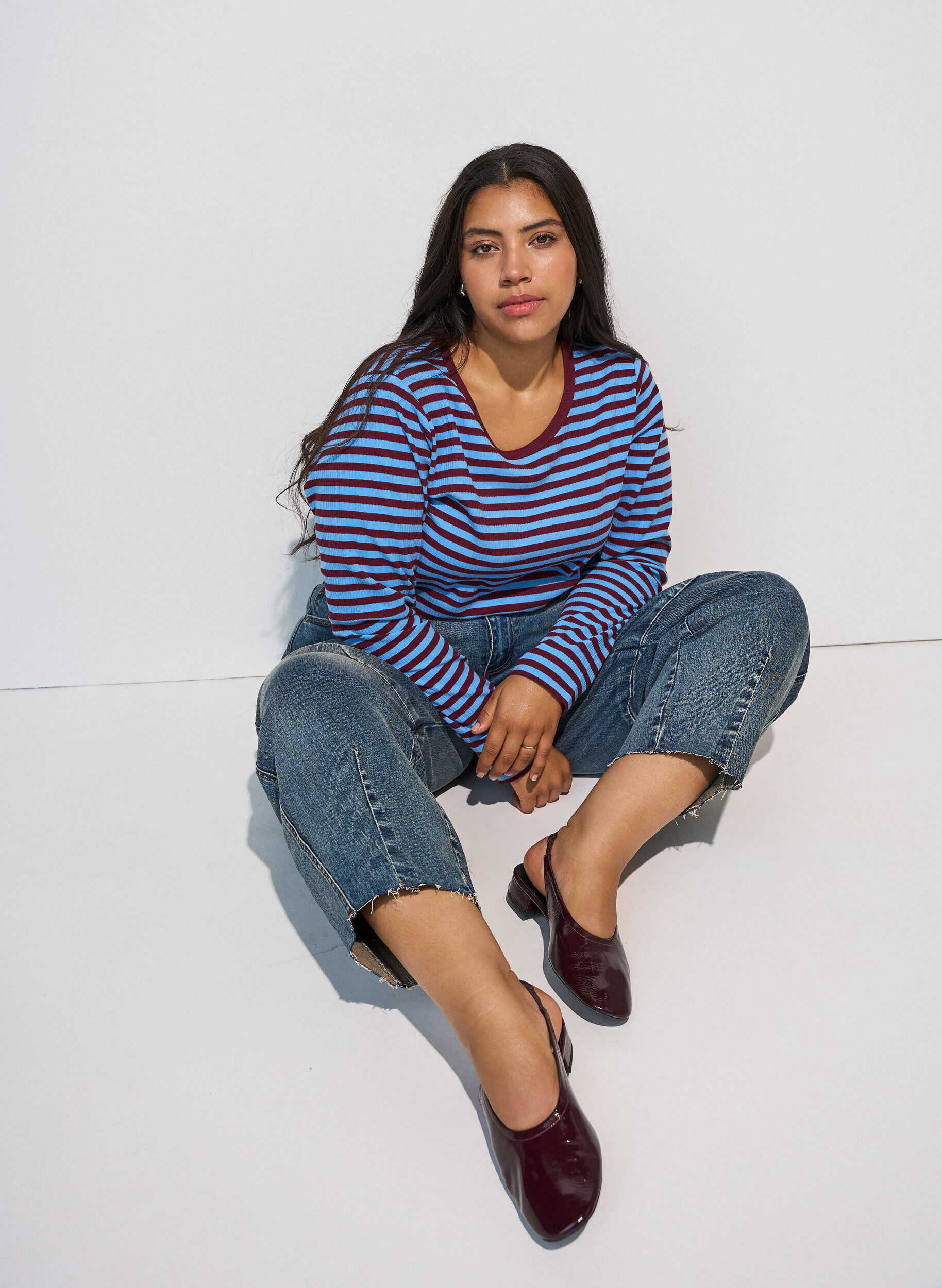 Gestreifte Bluse mit langen &Auml;rmeln, Blau, Model