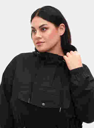 Anorak mit Kapuze und Taschen, Black, Model image number 2